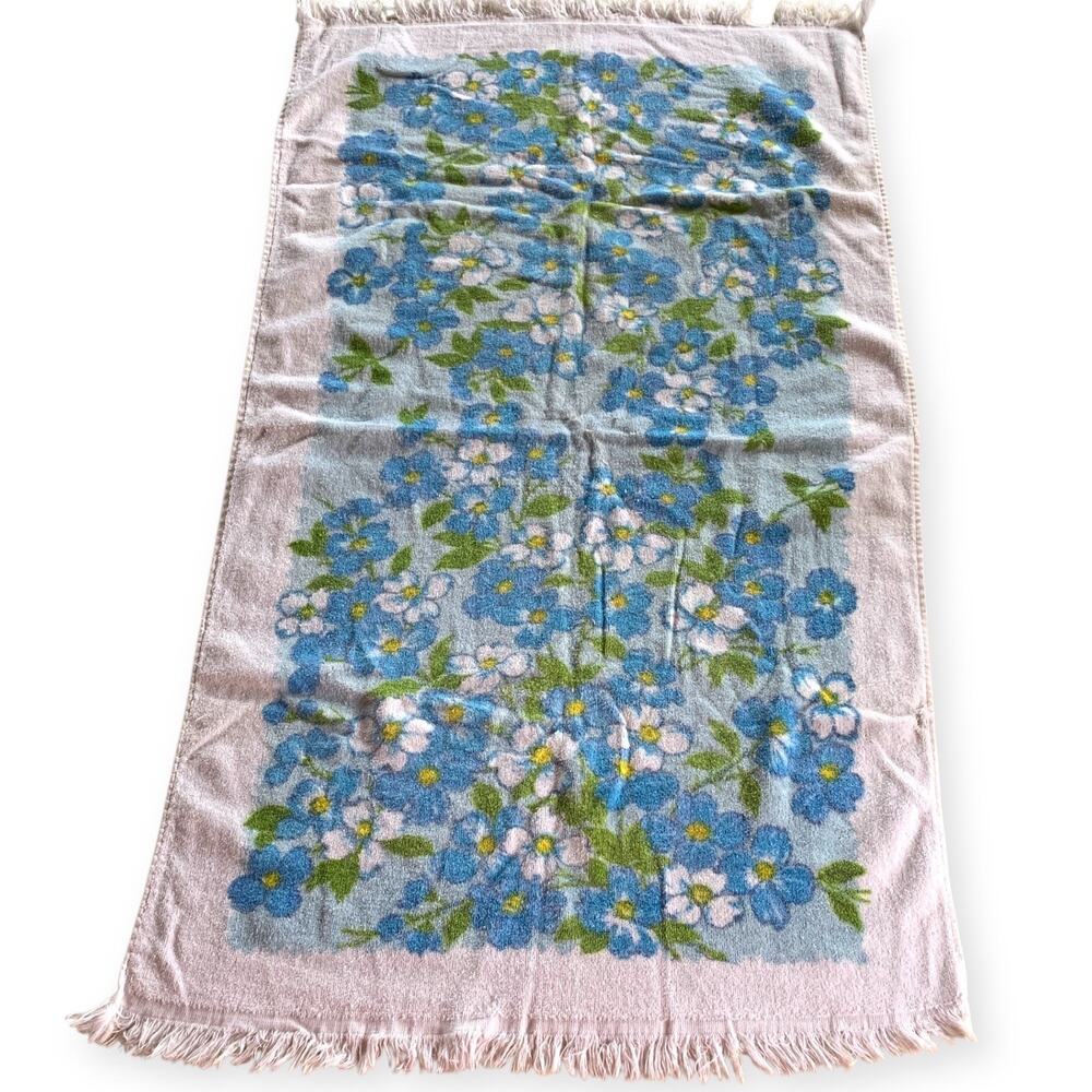 Vintage MCM 60s 70s Hippie Chic Floral Terrycloth Towel Blue Green White Fringe
